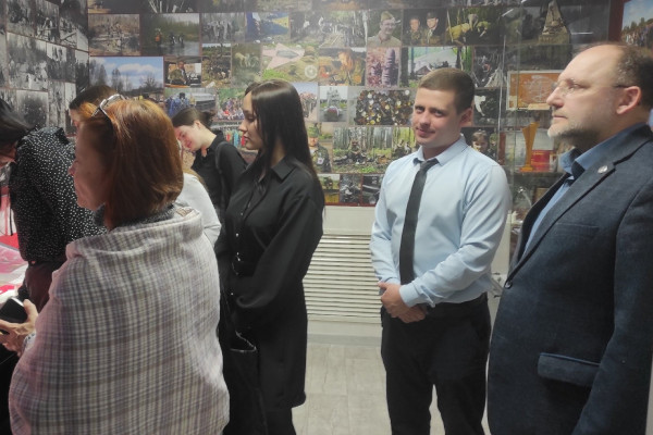 Экспозиции «Долина нашей памяти» посетили две группы молодых специалистов из Прокуратуры Новгородской области.